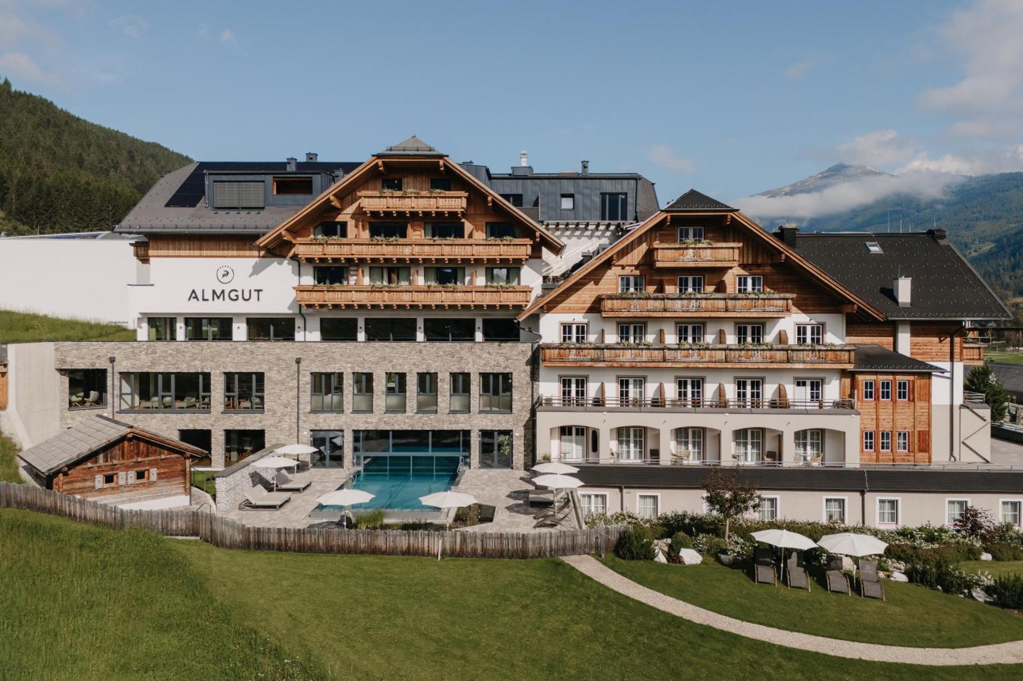 Almgut - Mountain Wellness Hotel Sankt Margarethen im Lungau Exteriér fotografie
